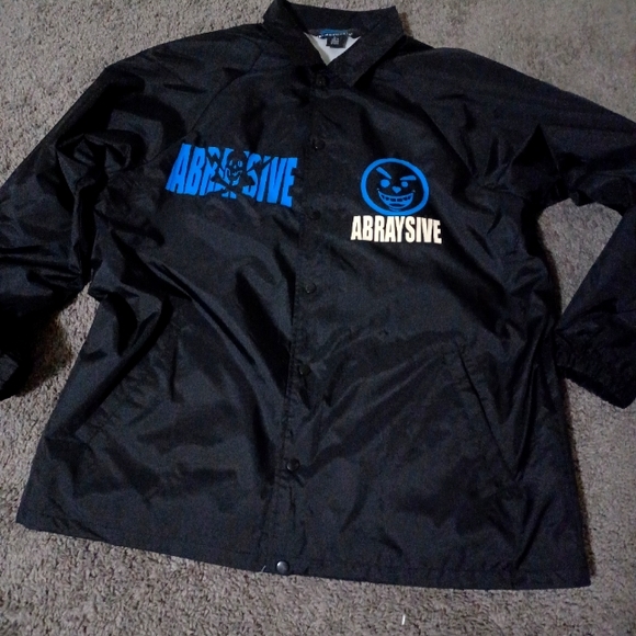 Wind breakers - Picture 1 of 2